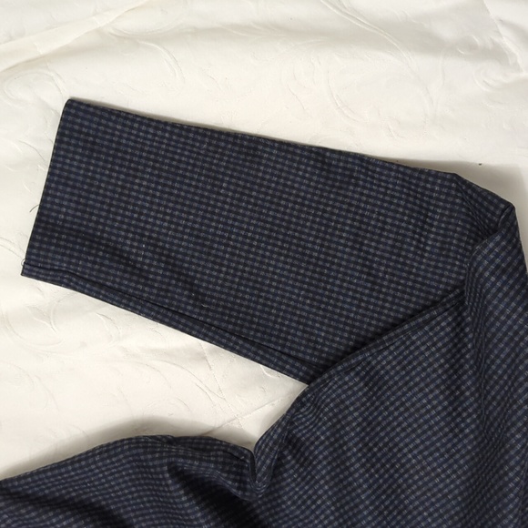 Soho Apparel Ltd. Size L - Picture 6 of 6